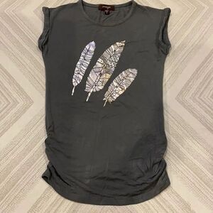 Imoga Girls Grey Tee with Silver Metallic Feathers
